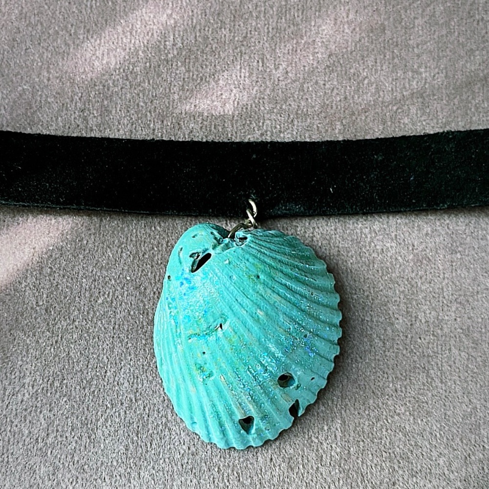 Women’s Seashell Choker Necklace
